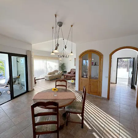 Casa Ronda Willa *