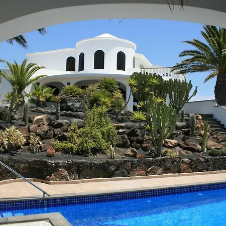 Casa Ronda Willa Charco del Palo